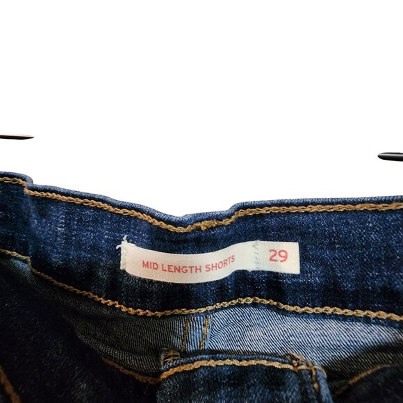 Levis Womens Mid Length Denim Shorts Size 29 Blue Rolled Hem Classic Style - Picture 3 of 3